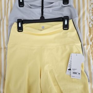 Yogalicious Women's Bike Shorts in Yellow and Gray